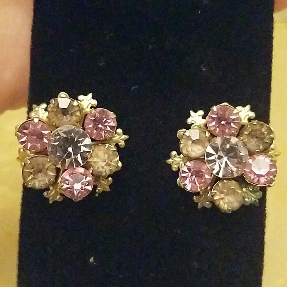 Vintage screw earrings - Picture 5 of 7